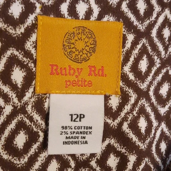 Pretty Ruby Rd. Jacket - Picture 3 of 4